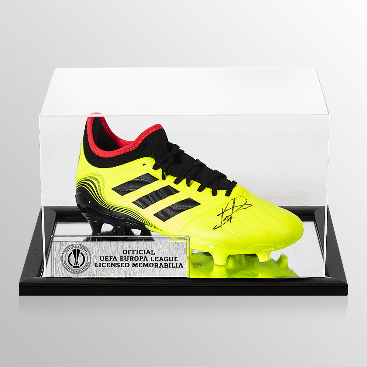 Pedri Offizieller signierter gelber Adidas Copa Sense .3 FG-Schuh der UEFA Europa League in Acrylhülle