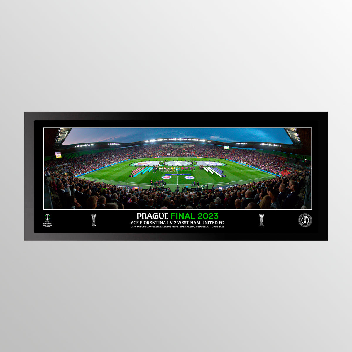 2023 UEFA Europa Conference League Finale Prag Aufstellung Panorama aus gehärtetem Glas