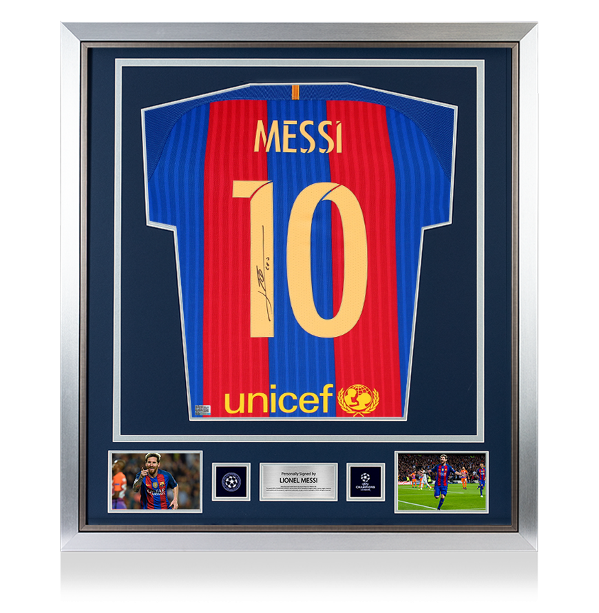 Lionel Messi, offizielles, signiertes und gerahmtes Heimtrikot des FC Barcelona 2016–17 auf der Rückseite der UEFA Champions League mit Nummern im Fan-Stil